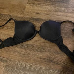 Victoria’s Secret 34B black push-up bra